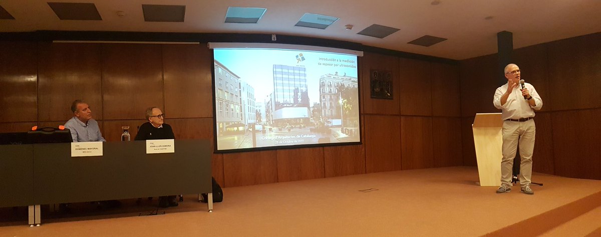 AAEPFC's tweet photo. Encara que visquem moments confusos... la corrosió dels materials continua!
I els #arquitectes #perits ens formem per mesurar-la i fer millors diagnòstics.
Avui, amb #ultrasons. Al @COACatalunya https://t.co/UldKngsQ8P