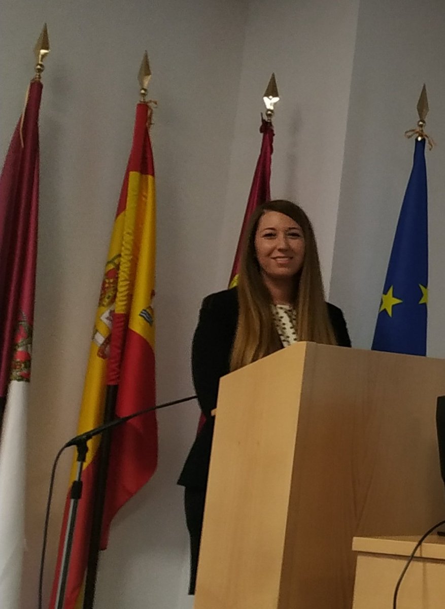 Enhorabuena <a href="/EstherDCh/">Esther Domingo Chiva</a> !! Qué orgullo!gracias por dejarme acompañarte en esta aventura! Muchas gracias al tribunal!a los compañeros @CIMFARMACIACHUA y <a href="/FarmaciaAB_UCLM/">Farmacia-ALB-UCLM.bsky.social</a> por hacerlo posible!! Pero sobretodo muchísimas  felicidades y espero sigamos investigando juntas!