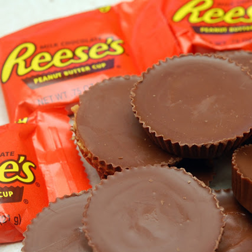 phjoshua's tweet image. The countdown to Halloween is getting short - and it's really time to talk candy now! 

Hit the link and vote in the poll to tell us which Halloween candies are at the top of your treat bucket list! 

thisdaddylife.com/2019/10/19/the… #halloween #poll #thisdaddylife