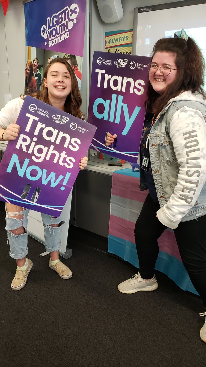 andersbr0wn's tweet photo. Had such an incredible weekend at #SYP70, getting to take aprt in so many meaningful workshops and voting in members motions. Bring on Parliament! https://t.co/9RchStPp5b