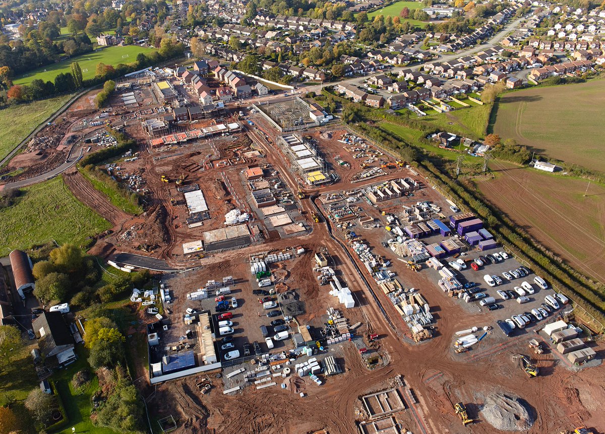 PaulElton's tweet photo. Lots of work going on today @PersimmonHomes development at Weir Hill in Shrewsbury #dronephotography #aerialphotography #photoshoot #housing #newhomes https://t.co/0J23XfNyLu