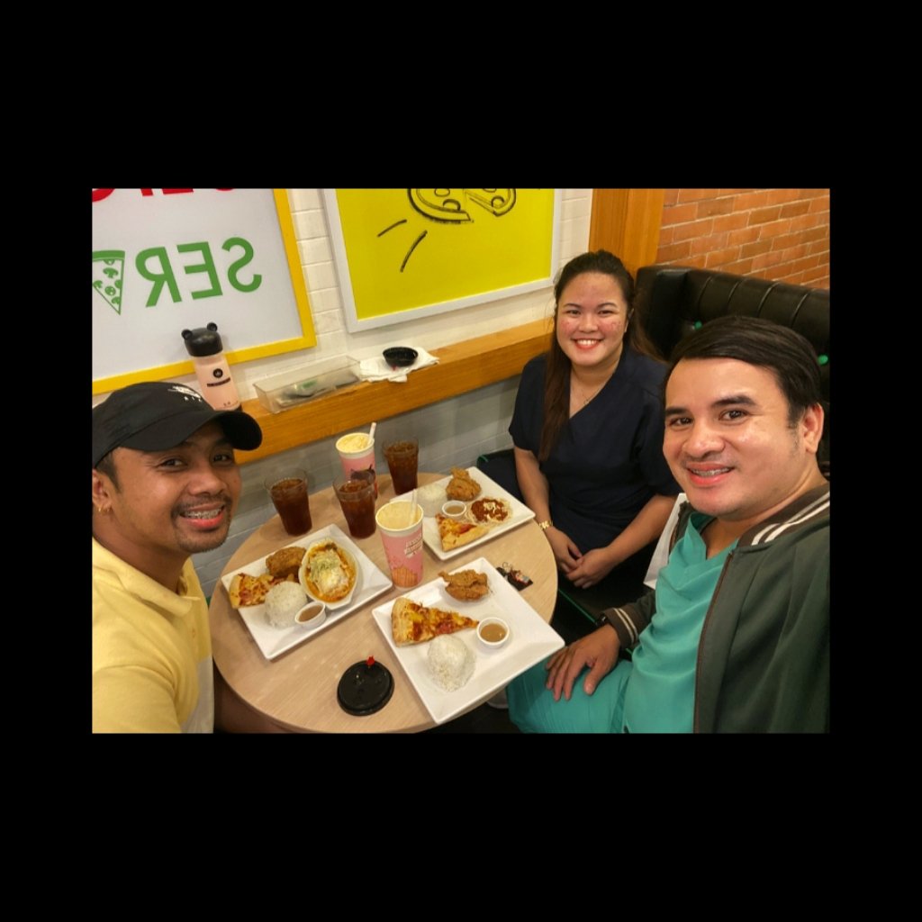 dcstrdmlwnn's tweet photo. The best cure for a bad day is a good friend. ♥️😇🤗 https://t.co/2ieD3nqguB