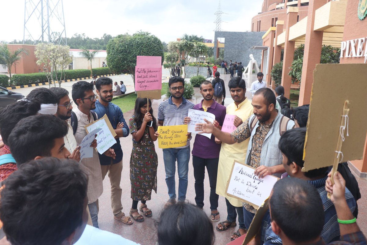 Rainy day & festive air but @azimpremjiuniv students didn't miss to realize that our #Diwali cannot be bright at the time when future of #Ganga and other rivers are dark. #Protest March against #GangaWaterway & #RiverInterlinking
@nitin_gadkari 
@ShripadManthan @HimUpadhyaya