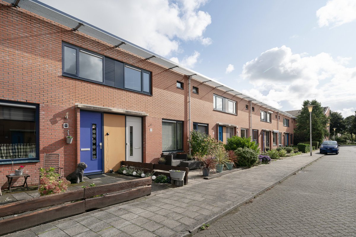 #NIEUW! Leuke #eensgezinswoning in #Stadshagen, #Zwolle met 3 slaapkamers, diepe tuin en eigen parkeerplaats. Meer weten? admono.nl/woning/zwolle-…