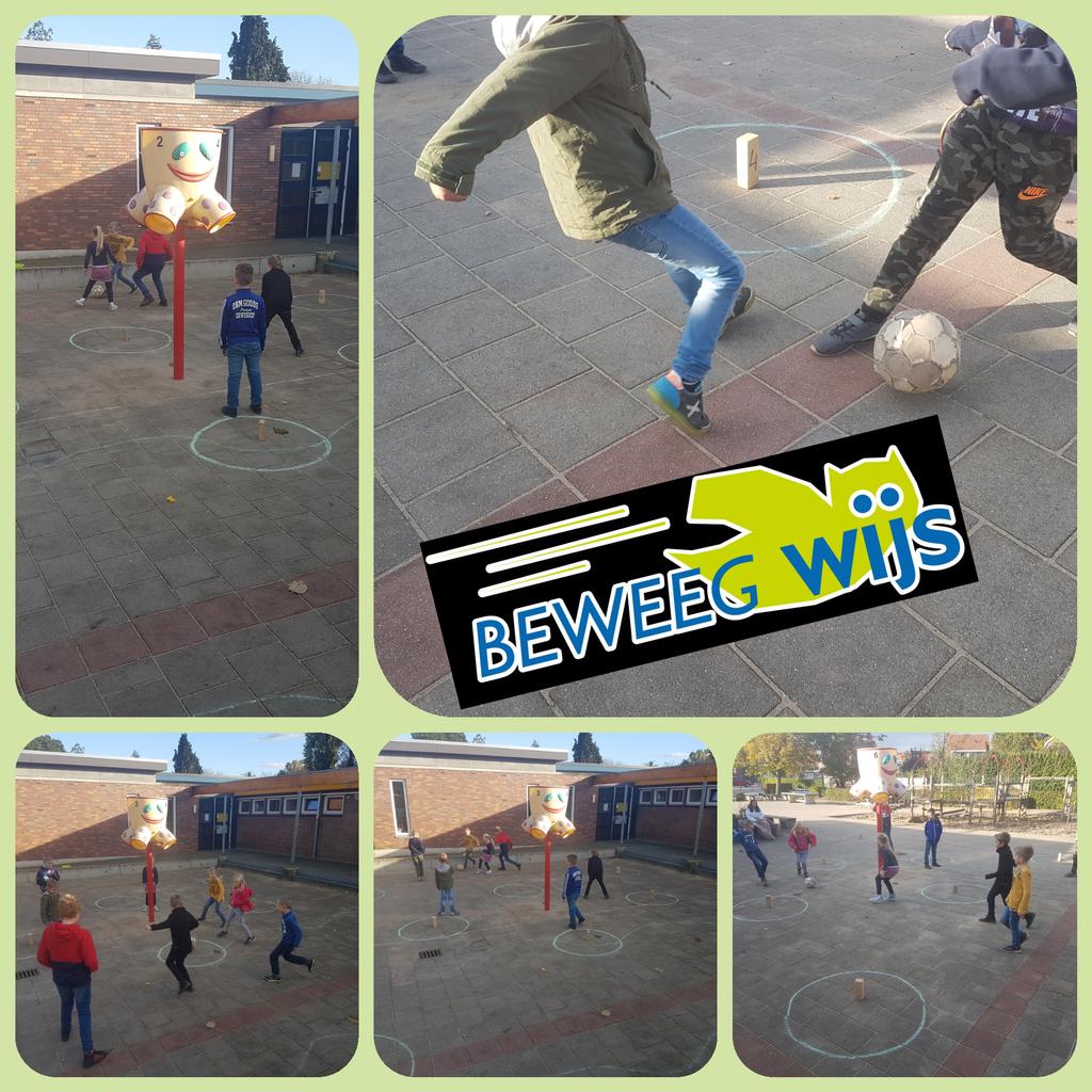 De herfstvakantie is voorbij, de bladblazers doen hun best om het plein schoon te houden voor deze fanatieke kids van de #heuvelschool tijdens de naschoolse activiteit van @BeweegWijs. Vandaag op het programma: blokjes voetbal!