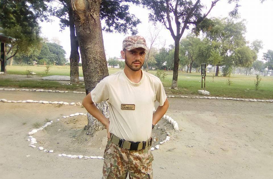 Sarbaz Khan, a Pakistan army soldier from Hussaini village in #Gojal, Hunza, has been martyred in #Siachen's #GiyariSector.

#GBee #GilgitBaltistan #Hunza #HunzaValley #HumansOfHunza #RIP #PakistanZindabad