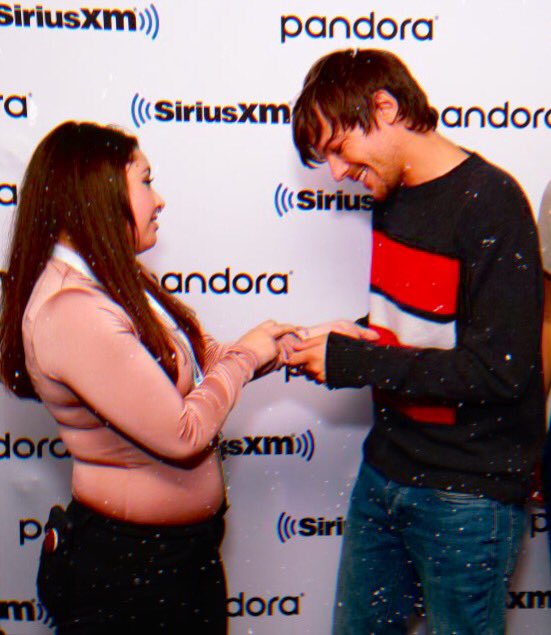 tomlinsoki's tweet image. 𝒄𝒂𝒖𝒔𝒆 𝒚𝒐𝒖'𝒓𝒆 𝒆𝒗𝒆𝒓𝒚𝒘𝒉𝒆𝒓𝒆 𝒕𝒐 𝒎𝒆 &amp;amp; 𝒘𝒉𝒆𝒏 𝒊 𝒄𝒍𝒐𝒔𝒆 𝒎𝒚 𝒆𝒚𝒆𝒔 , 𝒊𝒕'𝒔 𝒚𝒐𝒖 𝒊 𝒔𝒆𝒆. 𝒚𝒐𝒖’𝒓𝒆 𝒆𝒗𝒆𝒓𝒚𝒕𝒉𝒊𝒏𝒈 𝒊 𝒌𝒏𝒐𝒘 𝒕𝒉𝒂𝒕 𝒎𝒂𝒌𝒆𝒔 𝒎𝒆 𝒃𝒆𝒍𝒊𝒆𝒗𝒆 , 𝒊’𝒎 𝒏𝒐𝒕 𝒂𝒍𝒐𝒏𝒆 ♡