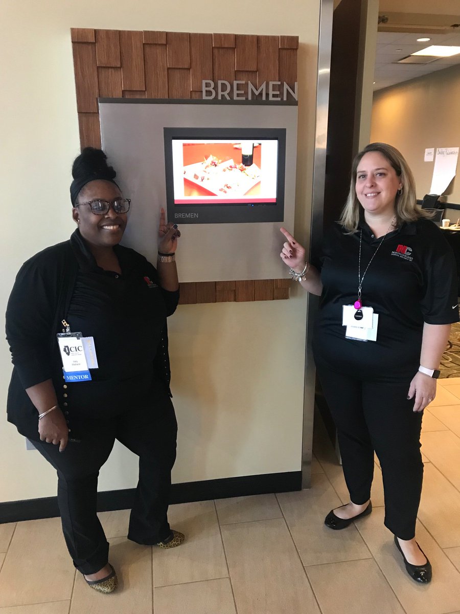 InspiredByCoach's tweet image. @IllinoisCIC conference. So lucky to have this opportunity. Hopefully more to come!  #inspiredbycoaching #coachlifebalance