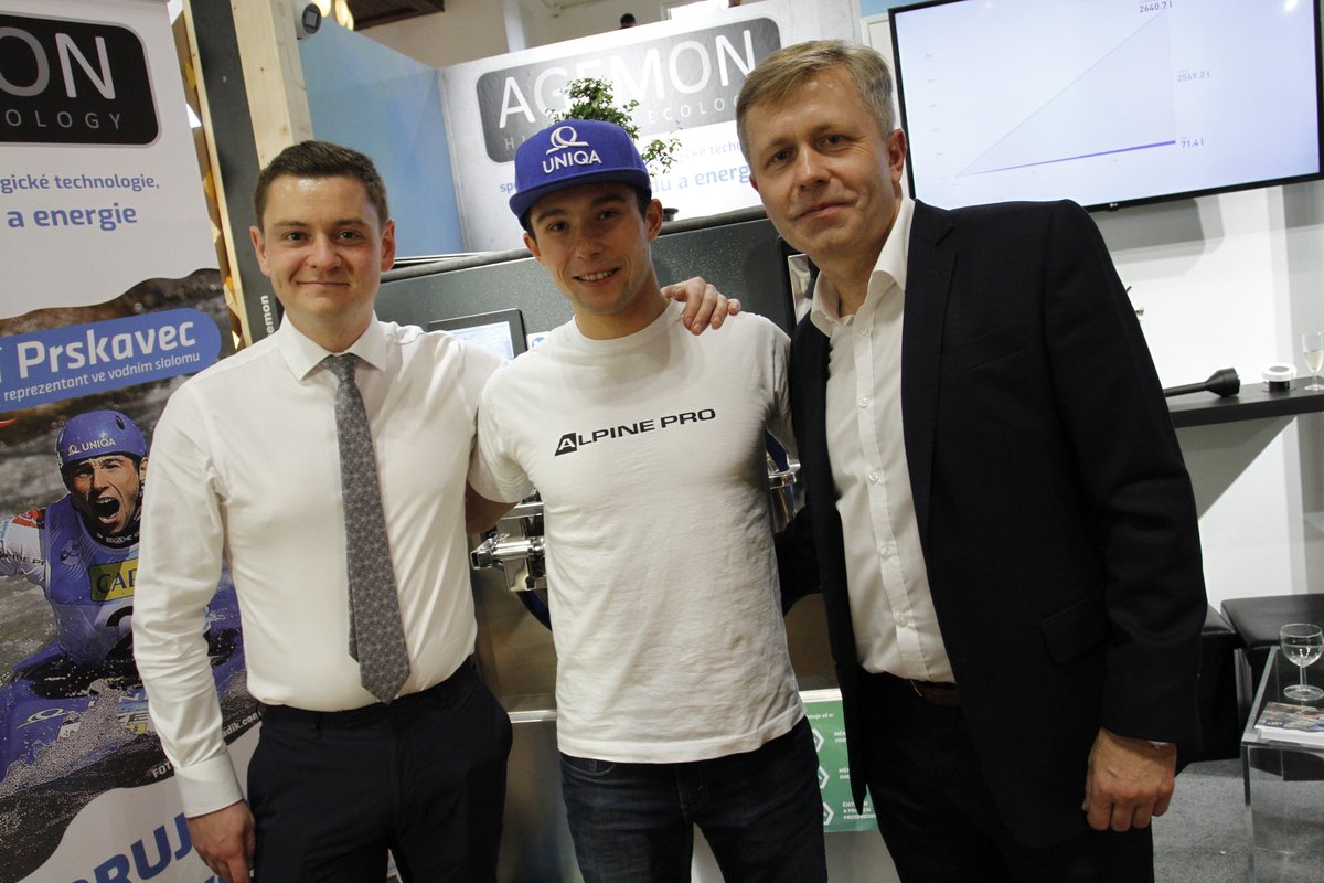 Ahoy Future! Motto letošní výstavy Designblok. Bylo nám ctí být součástí.  V závěru výstavy jsme diskutovali na téma moderní šetření vodou, mluvil host z Velké Británie Iain Coleman, náš Roman Nedvěd a přivítali jsme ambasadora Agemonu Jiřího Prskavce. Děkujeme.