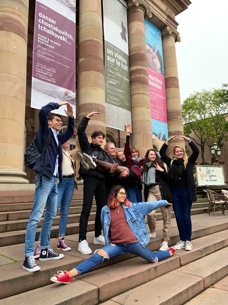 PeiStrasbourg's tweet photo. Les élèves de #PEITerminale à la découverte de Strasbourg dans le cadre du #RallyePhoto 2019 &amp; prêts à tout pour gagner 🏆 #Démocratisation #Strasbourg @ScPo_Strasbourg https://t.co/zUszxsjRGM