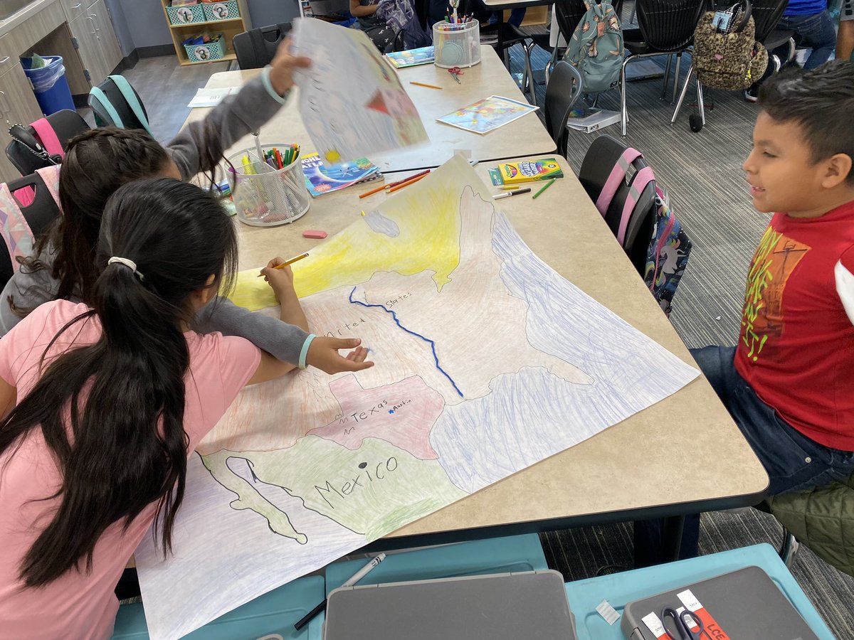 ElizabethRasch5's tweet photo. LCE 3rd graders love Geography!#lce_mustangs https://t.co/6vtHANJZjU