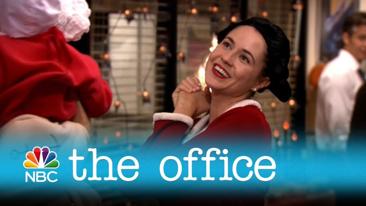 ooc__theoffice's tweet photo. October 28 2010:

The branch hosts a costume contest to win the Scranton-area coupon book worth over $15,000 in savings. In protest to this nonsensical prize, Oscar dresses up as a "Rational Consumer", which ends up winning the contest in an ironic twist. https://t.co/QHD2907iEr