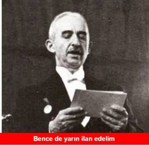ismet_basgan's tweet photo. Efendiler, bence de yarın cumhuriyeti ilan edelim!
#MustafaKemalAtatürk https://t.co/vW3DmetEdO