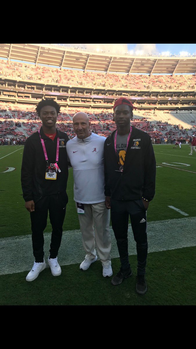 DexterRicksJr's tweet photo. Had a great time visiting the University of Alabama with @cravejaaye 🐘🔴⚪️ #RollTide #RTR @CoachKellyUA1 @RecruitGeorgia https://t.co/UmdeoAwCBF