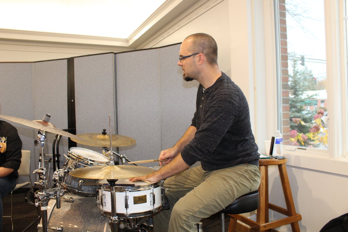 LiverpoolPubLib's tweet photo. #MarkNanni and the Intention wowed #OriginsOfJazz crowd Sun 10/27 with conversational jazz in style of Bill Evans.
Big crowd surely appreciated front man Nanni's work with #DonMartin, #JoshDekaney. https://t.co/Ca3jGL9u9k