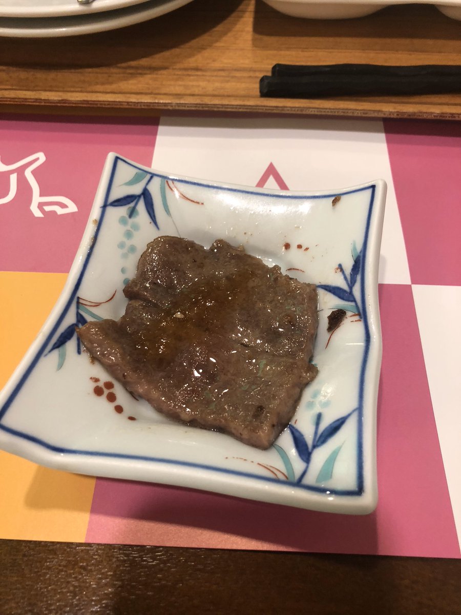 ゆうやん 仙台で有名な食べ物と言ったらはらこ飯 牛タン ずんだぐらいかな ホテルの牛タンは恐ろしくうまかったな