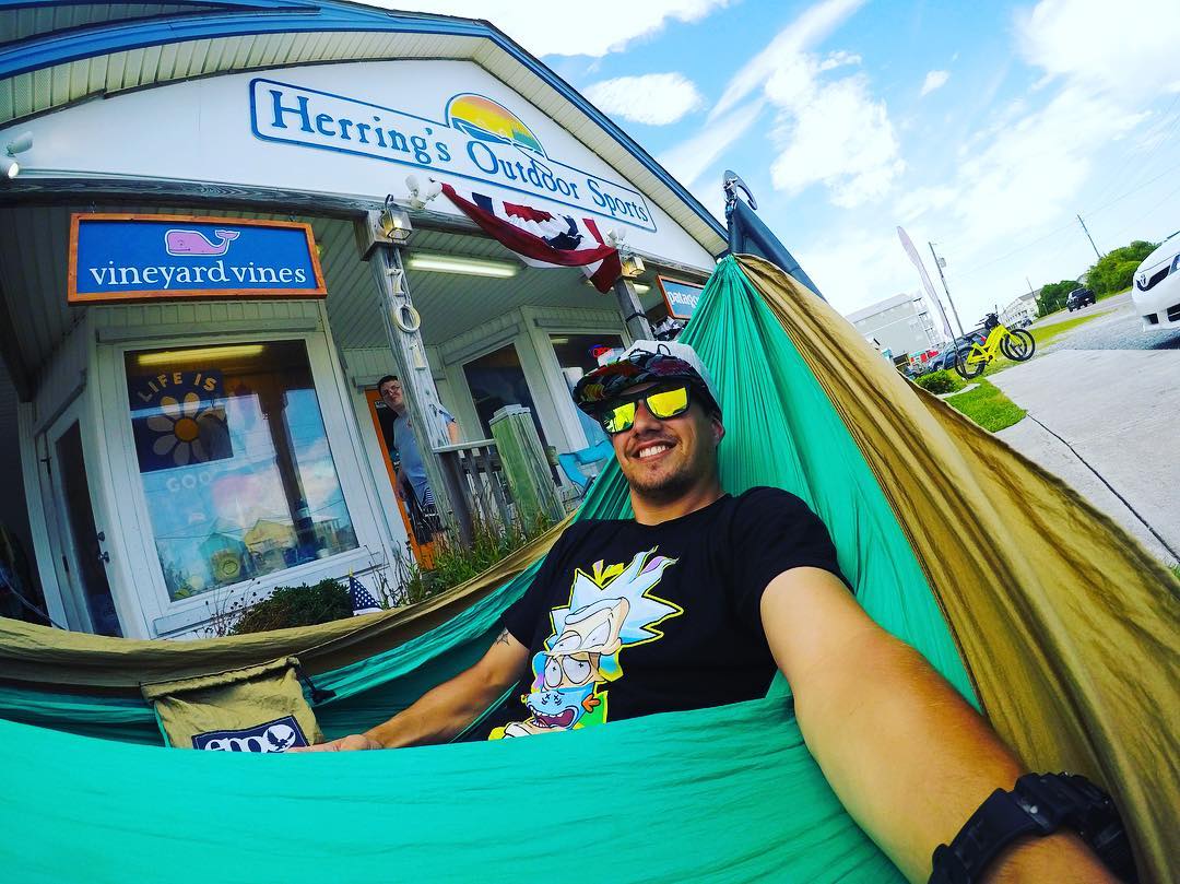topsaildotcom's tweet photo. Herring's Outdoor Sports. 🌊 (photo: @brownbearsrbest) #repost #herringsoutdoorsports #outdoorsports #sports #topsailsports #topsailnc #topsail #nc #nctourism #visitnc #buylocal #paddleboard #kayak #surfcitync https://t.co/WaJwmkm1Xj