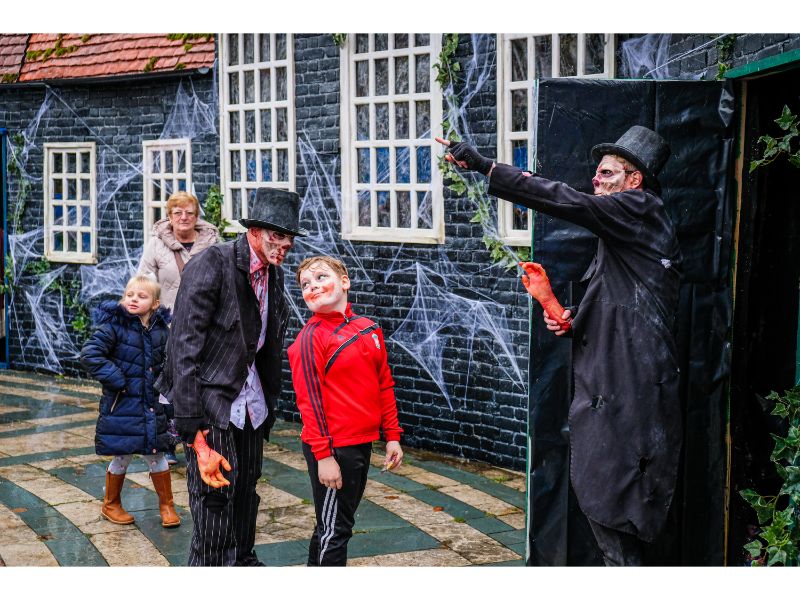 We will be locking those doors and keeping them padlocked so they don't escape. See you there for the last day of #trickortreat street

🧟‍♀️ 11am - 3pm 
🎟️ Free Entry 

#spookysouthport #southporttime #halloween