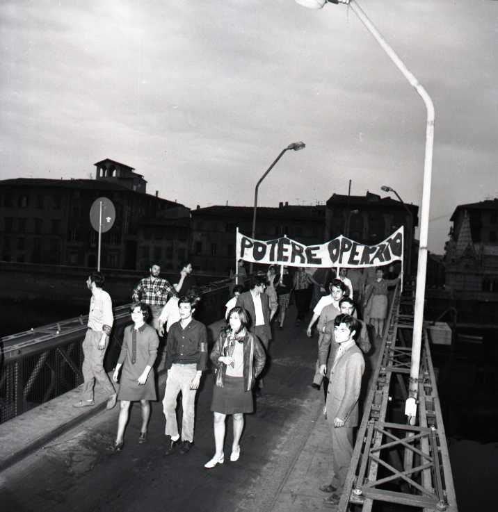 palazzoblu's tweet photo. #Pisa gli anni ’60. Il boom e il rock
#30Ottobre 2019 - 19 Aprile 2020
#Mostra fotografica con le immagini dell’archivio di Luciano #Frassi.
Dopo quella sugli anni Cinquanta, un’altra mostra ricavata dalle immagini dell’archivio di L.Frassi.
#mostra #photography #photographer https://t.co/lKsowD8Cai
