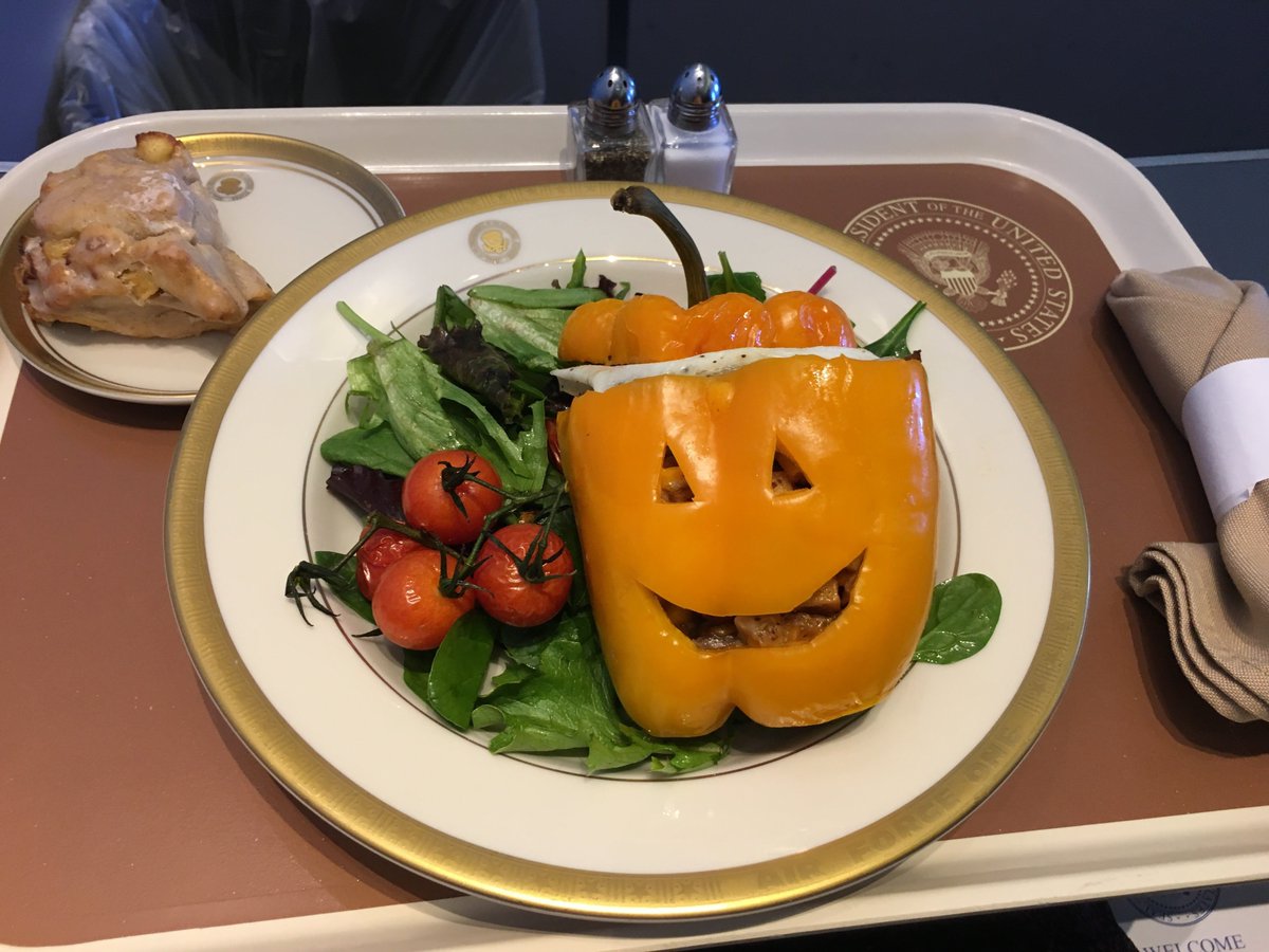 Meal served on Air Force 1 today as Trump flies to Chicago today. Photo  from Time Magazine pool reporter @tcberenson