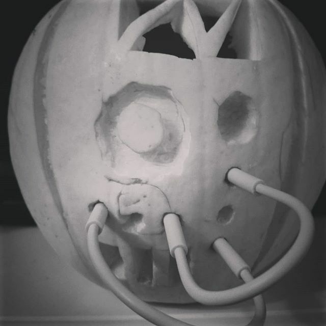 ModularMondays's tweet image. Malheureusement, le festival Sight + Sound nous a également obligés à annuler le Modular Mondays  d&apos;aujourd&apos;hui. Nous nous excusons et à la semaine prochaine. // Unfortunately the Sight + Sound festival has meant that we need to cancel today&apos;s Modular Mondays as well. We apo…