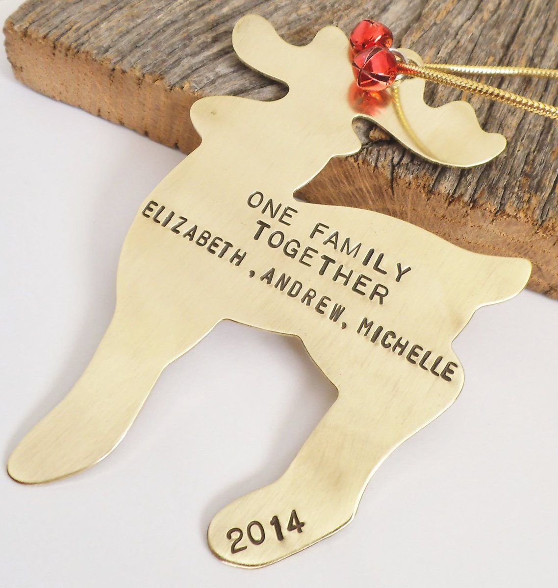 CandTCustomLure's tweet image. Our First Home Ornament Personalized 1st Home Christmas Ornament 2015 One Family Together New House Decor Personalized Housewarming Gift Est tuppu.net/688a7663 #CandTCustomLures #Shopify #OurFirstChristmas