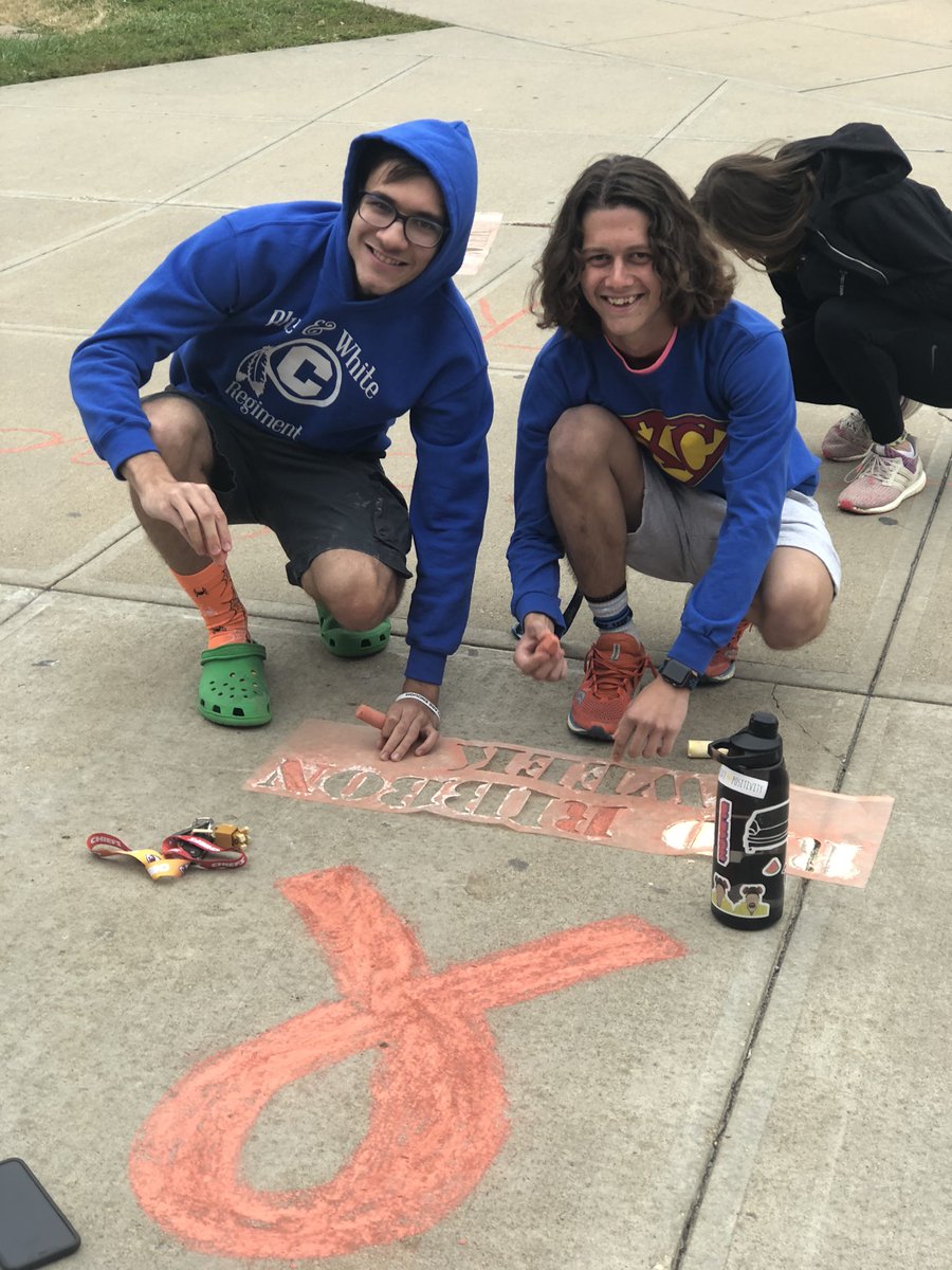 smdudeck's tweet photo. Thank you @YouthAlli for helping 
@CHS_Indians kick off Red Ribbon Week! Another BIG thank you to these awesome Central Indians for helping spread a positive message to be Drug Free! #RRW2019 #SJSDProud @Counseling_CHS @SJSD_Counseling https://t.co/6Gi2XIQ62h