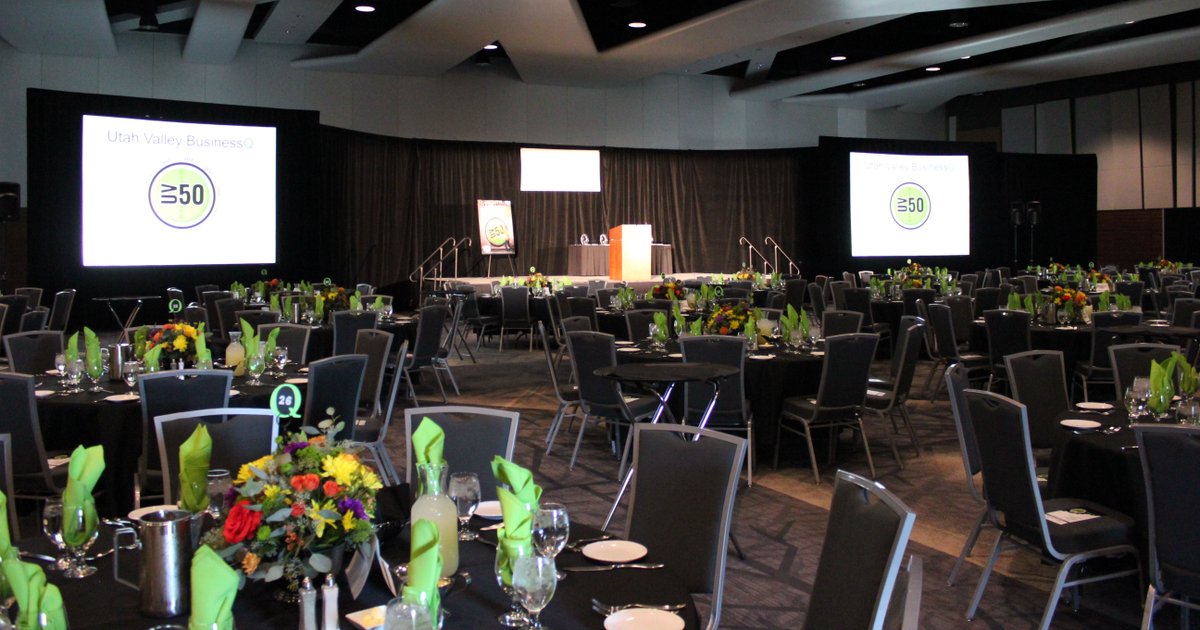 UtahValleyCC's tweet photo. Our operations team works hard to ensure your event goes smoothly. From setting up to cleaning up, they will be there to take care of your event.

#UVCC #UtahValleyCC #SpectraExperiences #EventSpace #UtahEvents #ProvoEvents #UtahEventSpace #MeetingSpace #UtahMeetingSpace https://t.co/l3X7cOnPSl