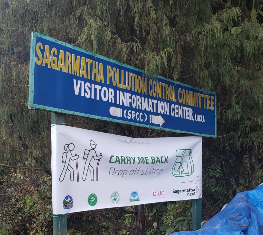 bikashnabin1's tweet photo. We are happy to see many trekkers took part of our sustainable initiative "CARRY ME BACK"by bringing back those pouches with shredded pet bottles and aluminium cans. Together we can heal this world #SPCC #SagarmathaNext @bluewastetovalue #BW2V @FlyYeti #responsibletourism Thanks https://t.co/uEYRenKnok