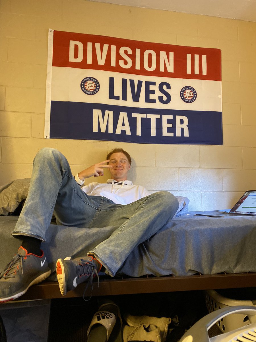 lcmwilson1's tweet photo. Good addition to the room @FoulPoleSports https://t.co/brgV4P6zaO