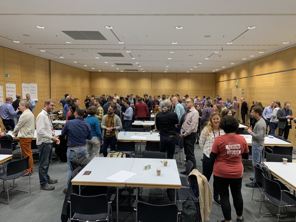 OlafLewitz's tweet photo. My “coaching - unruly and wild” session at #SGVIE19 was full and fast and exciting - thanks to all who dared to dive deep!
If you want more of that come to Berlin for P3 in November;-) 
https://t.co/70iqwgFdgJ https://t.co/e6fPKRguZL