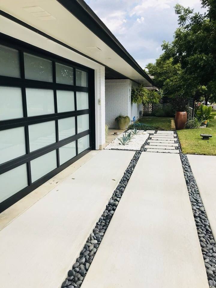 LGconcrete's tweet photo. Check out this modern driveway/ walkway! Call today to get your next concrete project started. #AustinTexas #ConcreteDesign #Concrete https://t.co/ghjUOUyp0b