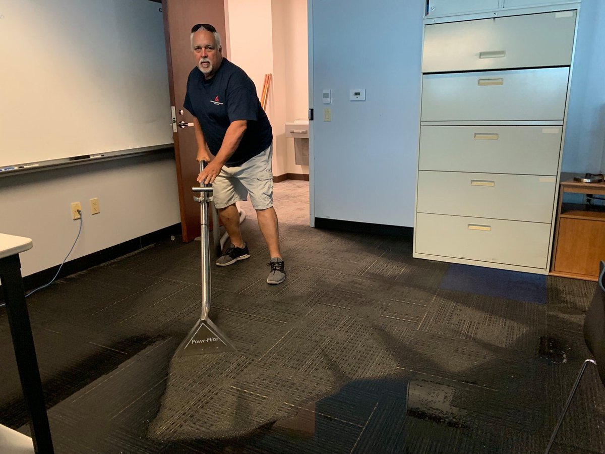 ServiceMaxMiami's tweet image. Our emergency crews are always ready for you disaster in one hour or less. 305-856-1333 servicemaxrestoration.com #waterdamagemiami #miamipropertymanagement #miamiconstruction #waterloss #southflorida #miami #servicemaxrestoration #dadecounty #broward #monroe #dryingequipment