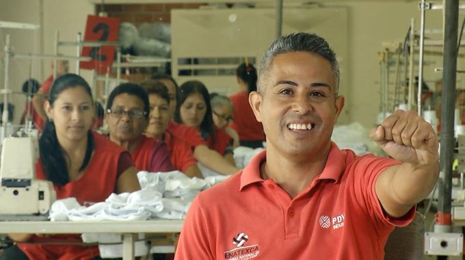 NOTICIA 📝

Pdte. <a href="/NicolasMaduro/">Nicolás Maduro</a>, enaltece el trabajo que realiza la clase trabajadora de la Empresa Nacional de Textil y Calzado, ENATEXCA, Filial de PDVSA Industrial

MÁS ▶ bit.ly/2JfP4ff