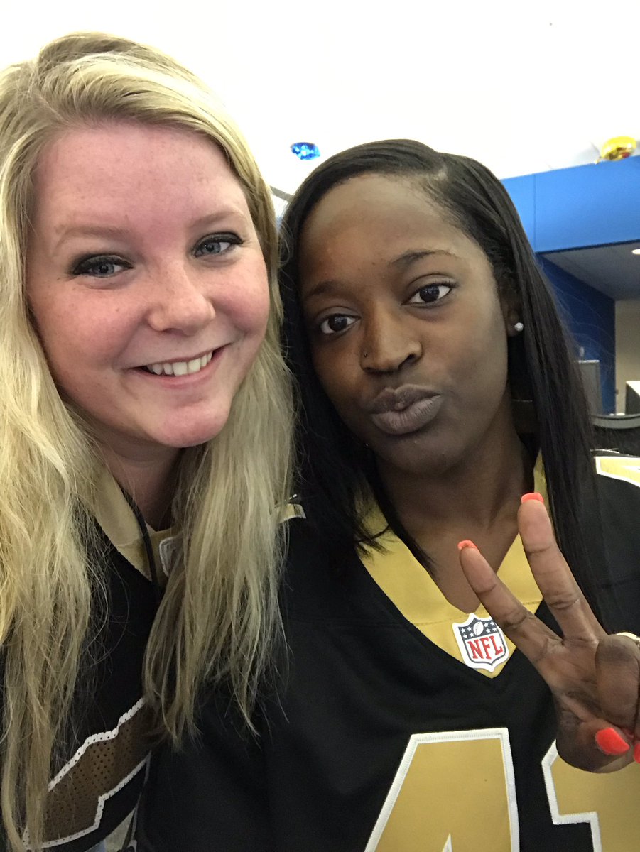 katiedid_94's tweet photo. Who DAT? On @mccann_team we support our Saints football team. We won over the weekend. #HustleHouse #TuggleNation @OS_CallCenter @wloceansprings @anthonyetuggle @chellebelle260 #GoSaints https://t.co/ShpXqwVSnn