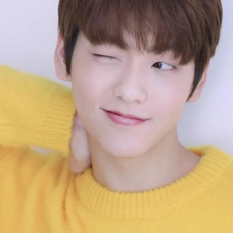 narrefv's tweet image. Mirad que bebo quiero regalarle unos bollitos y ver como los come con sus mofletitos