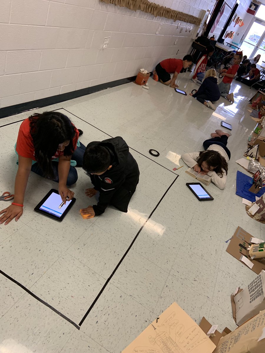 WISDinnovation's tweet image. Area, Arrays, and Activities, oh my! These @WedgeworthES 3rd graders are LOVING @cll1781 @GooseChaseEDU math challenge! Creating AND explaining their math while having fun!!