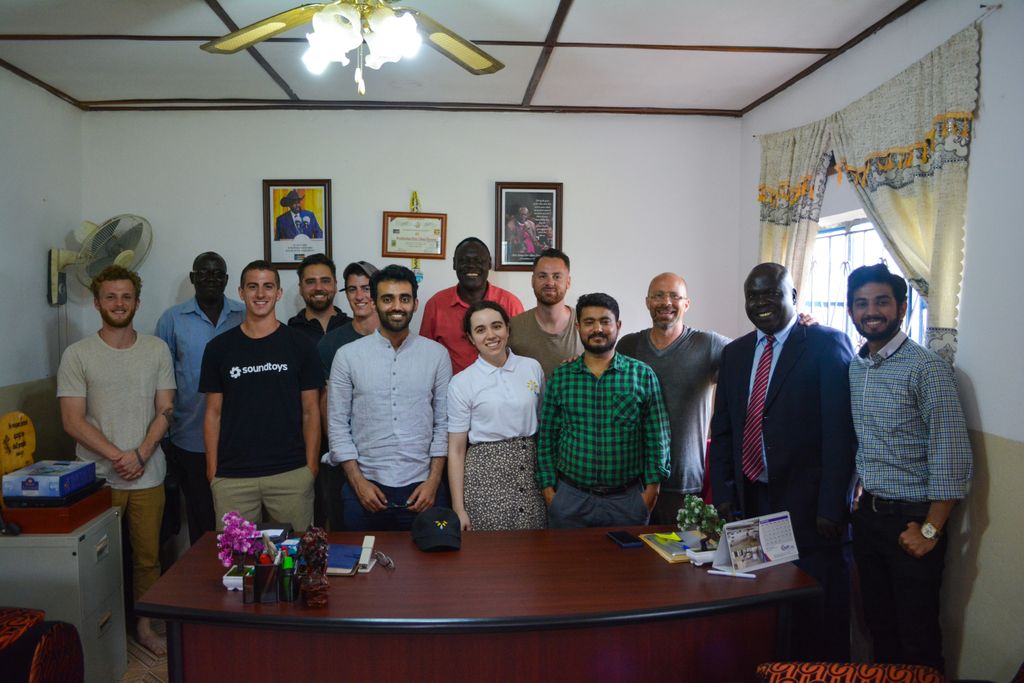 bondheshamsinc's tweet photo. Team Bondh E Shams and @waterisbasic met with the bishop on their first day in Yei, South Sudan.
He was very excited about the team's arrival and was very optimistic about the future of South Sudan
#solarwaterproject #bondheshams #waterisbasic #oasisbox https://t.co/KE4eY0AdJY