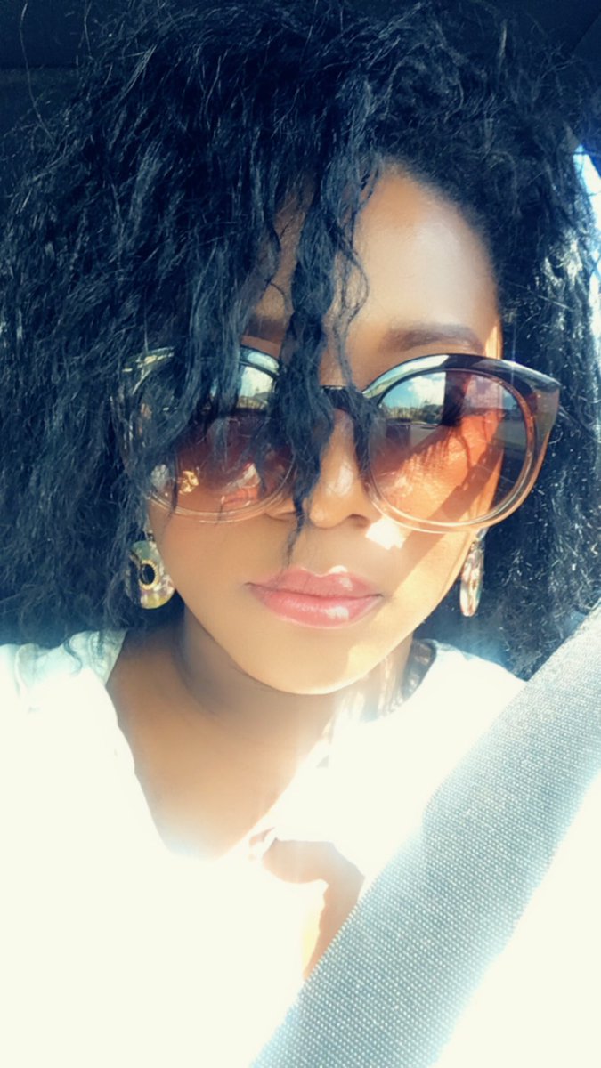 LattiaMusic's tweet photo. How you doing? #lattiamusic https://t.co/Qb9JI2FSfR