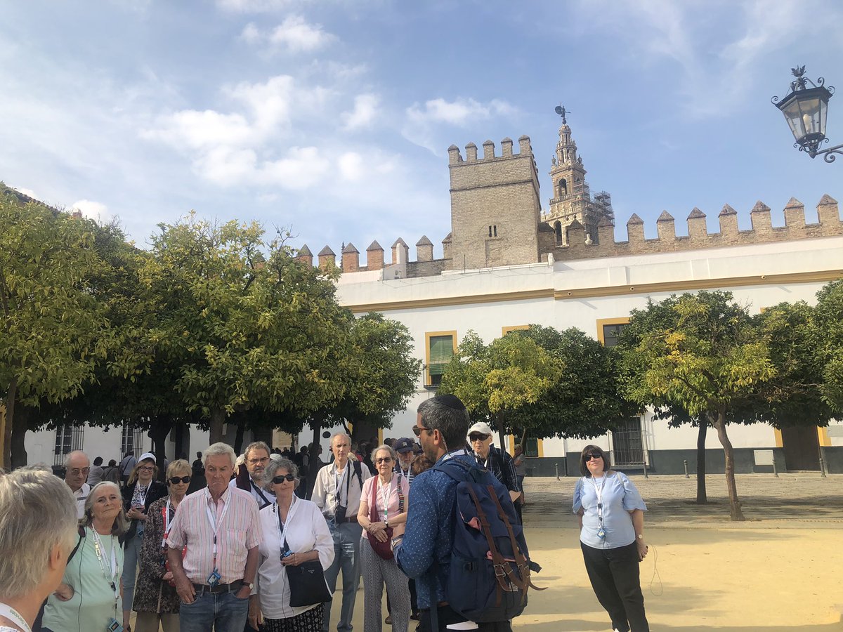 A visit to the cathedral of Seville followed by the Jewish quarter was a fantastic way to spend our last day in Andalusia with @Alythsyn