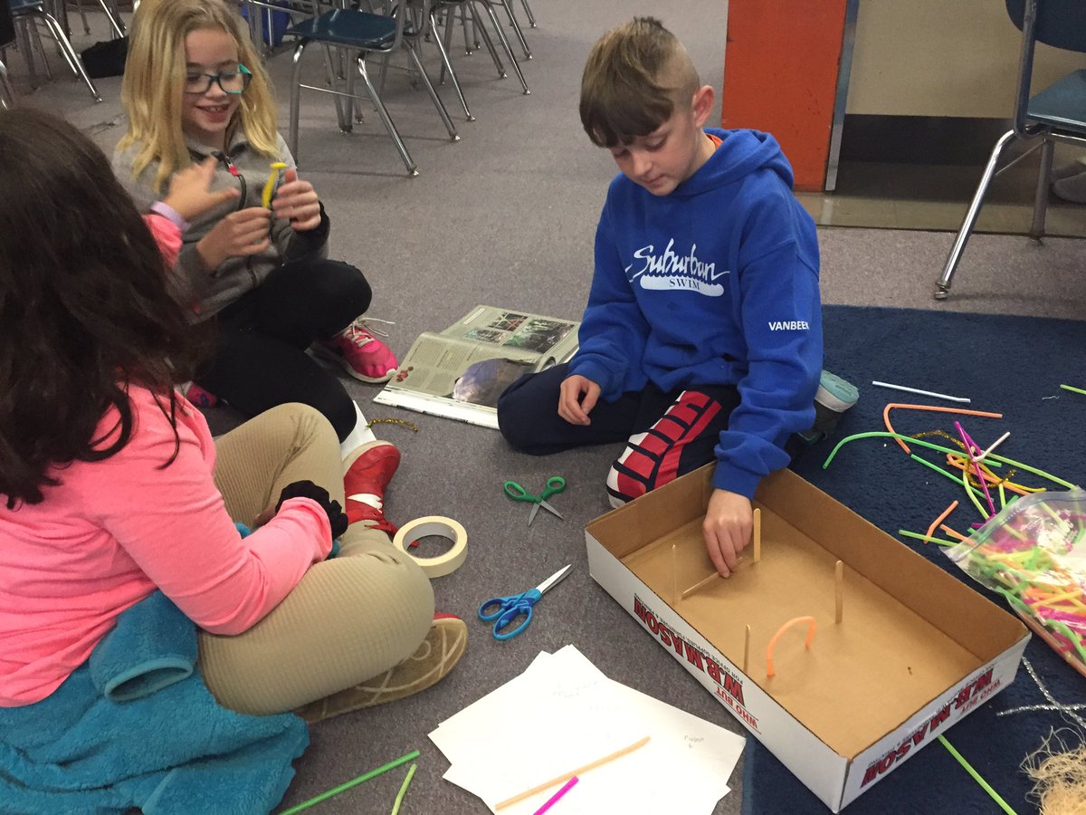 kgazard1's tweet image. STEM in action! Room 37 building their 3-D Wetus. #180daysofjoy @ClockerTalk @MindessAP