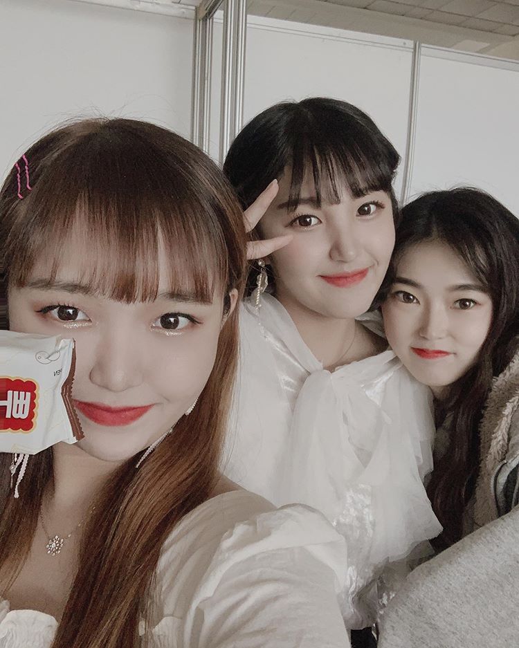 MinjungBrasil's tweet photo. [#IG][#TRAD] 26.10.19 - Atualização da JinJu

"Mudamos o nome do nosso grupo para MilkWay ✨
Siga a conta oficial no Instagram para receber todas as novidades ❣

#진주 #금주 #다유 #민정 #밀키웨이
#jinju #geumju #dayou #minjung #MilkWay"
Cr. jin_ju_1004 https://t.co/UM2n8eWl7i