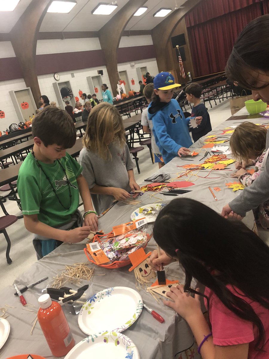 South Country School tweet media