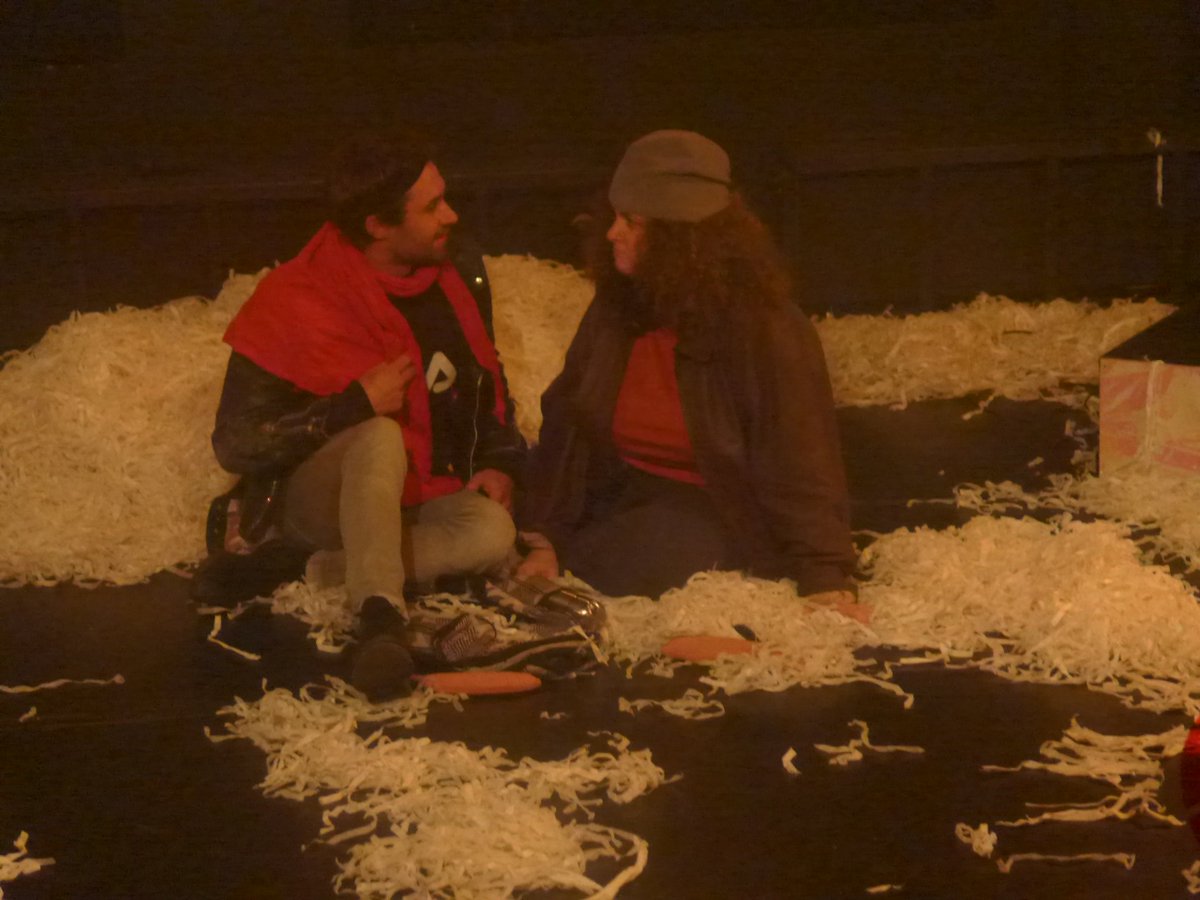 24hTheater's tweet photo. Regie: Cat Jugravu. #24htb ^jh https://t.co/q2DdLr7PUo