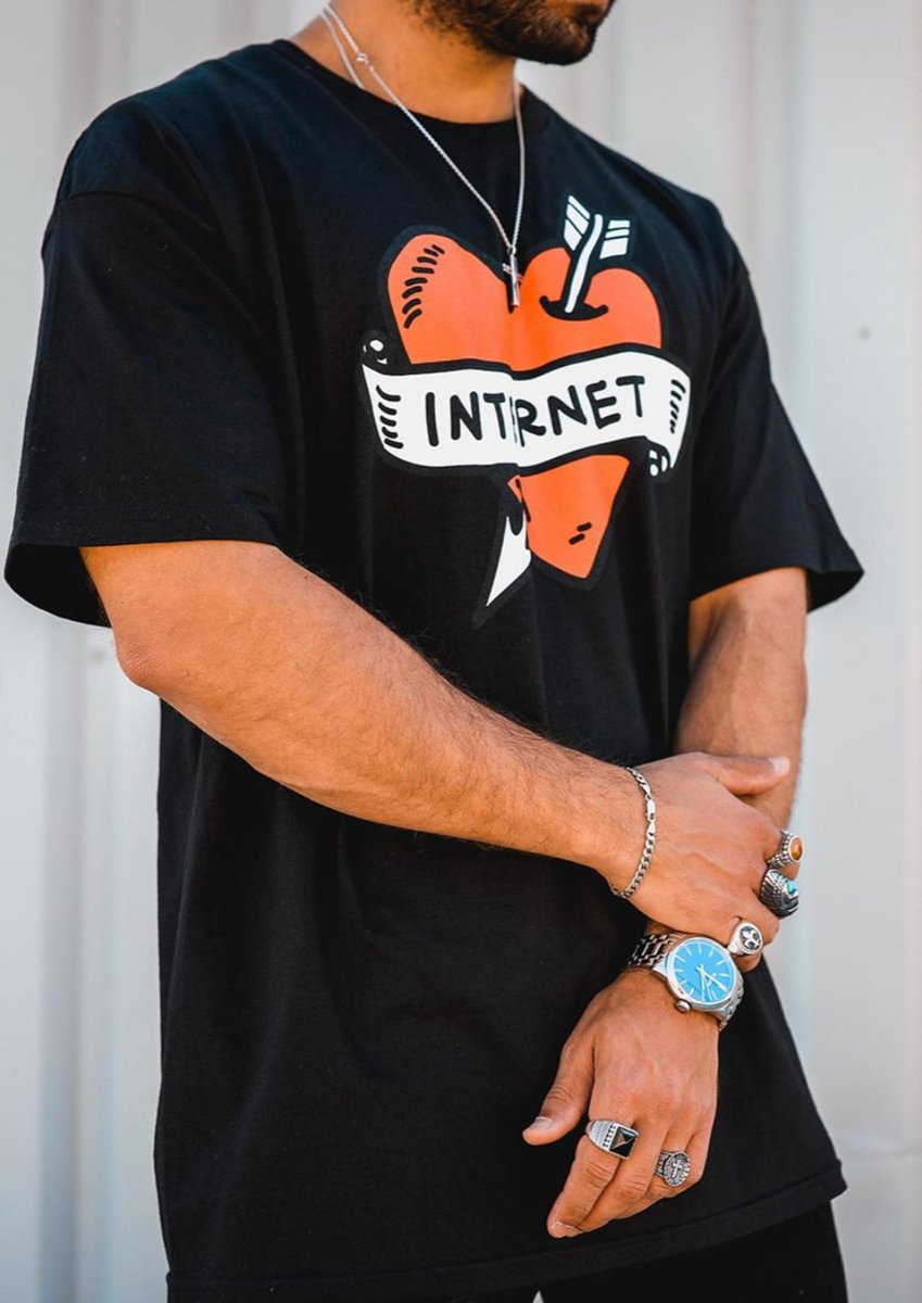 FashionNova's tweet photo. The trendiest menβs graphics π#fashionnovamens
https://t.co/wbwF9KRJ5a https://t.co/KEVjOY7iIG