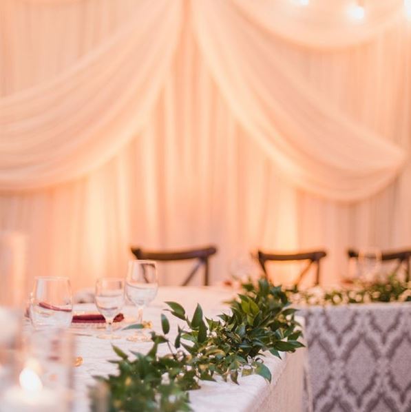 Adding some refined greenery to your tables for that elegant touch 💕
.
.
Photographer: Wendy Alana Photo
Venue: <a href="/CarmensInc/">Carmen's</a> 
Florals: <a href="/jeansflowershop/">Jean's Flower Shop</a> 
.
.
See how you can upgrade your wedding too by visiting carmensgroup.com/weddings