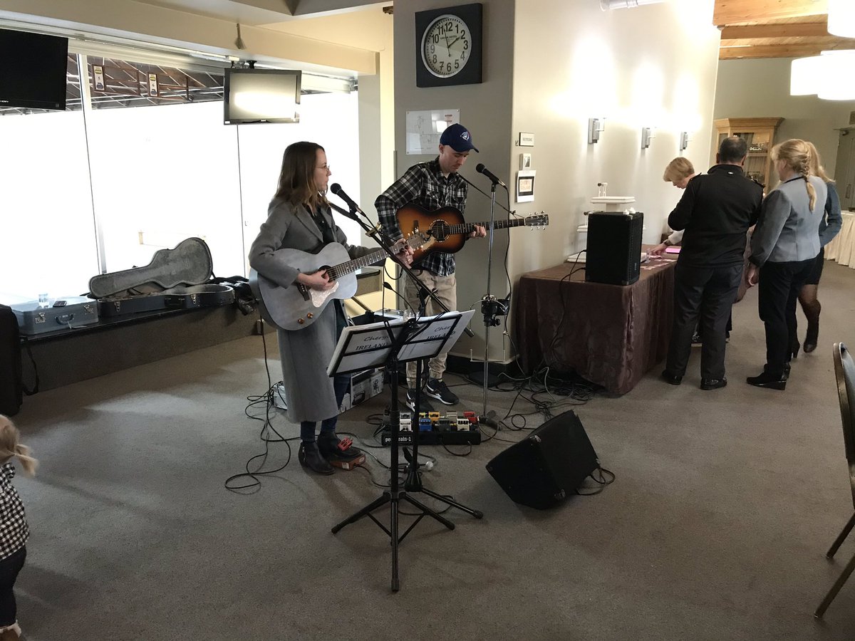 murraymarven's tweet photo. Wonderful @Feed_the_Need1 fundraiser event held today @OGCC1906, including many tasty dishes from local restaurants, bowls from local pottery artists, live music, silent auction donations, and Mayor, a few Councillors and Regional Chair. https://t.co/14Fwl2etga