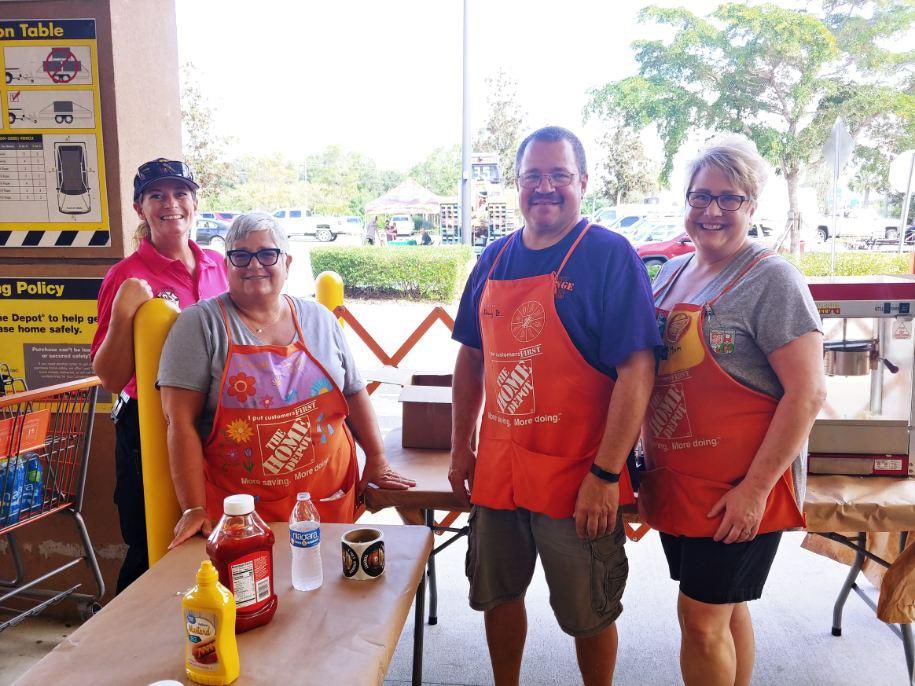 ktiethof's tweet photo. Fire Safety Day at 1863! Amazing event with fire trucks, a kids workshop, food, local businesses, and even had Smokey the Bear stop in for a visit 😉

#firesafetyday #firetrucks #smokeythebar https://t.co/8o0YiAALfu