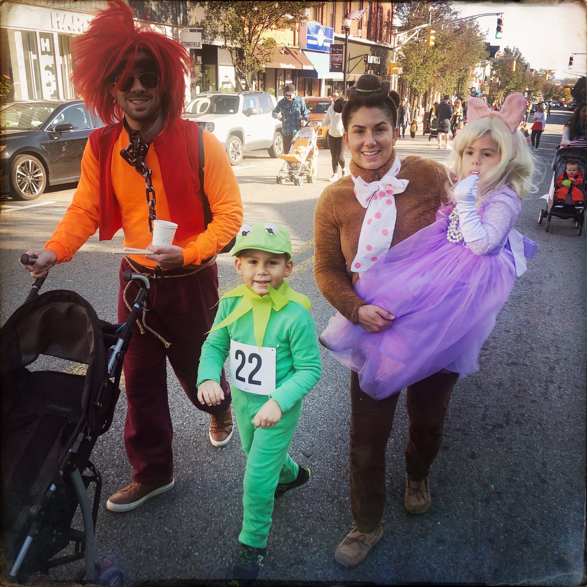 Jason Del Rey On Book Leave Email Dm For Signal On Twitter I M With You Guys But My Wife Def Is Not