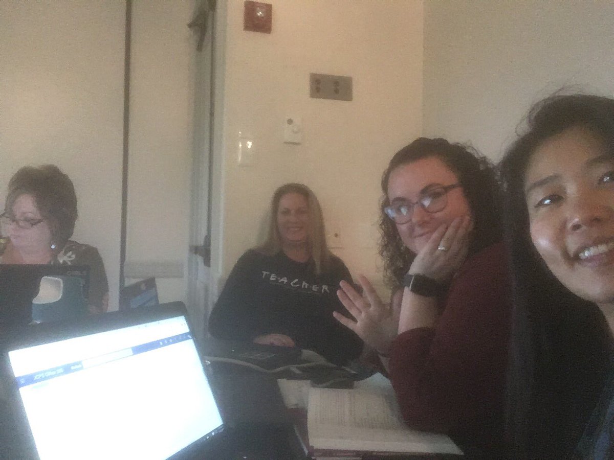 jackietalkthai's tweet photo. Enjoying Fall Forum and learning so much from @chinmauche1 @AdvanceKentucky @sasied22 @drmcguffin @MoniqueMRice @artimm2 @AnthonyMires #CS4KY #FallForum19 https://t.co/J3jBxaBuKT